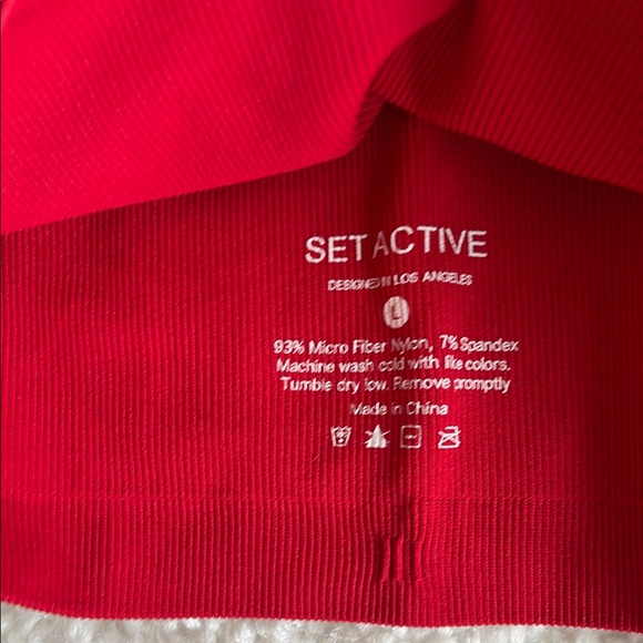 SET Active Scarlet Sports Ensemble - Picture 4 of 5